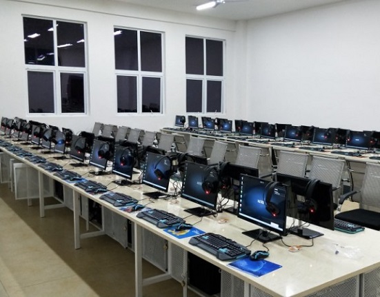 貴州經(jīng)貿(mào)職業(yè)技術(shù)學(xué)院新媒體營(yíng)銷(xiāo)實(shí)訓(xùn)室